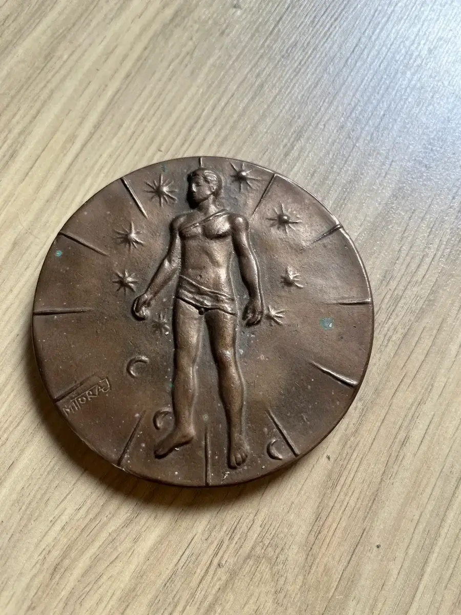 Mitoraj Articulations — obverse detail