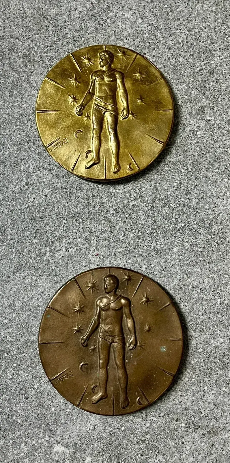 Mitoraj Articulations — medal portrait view