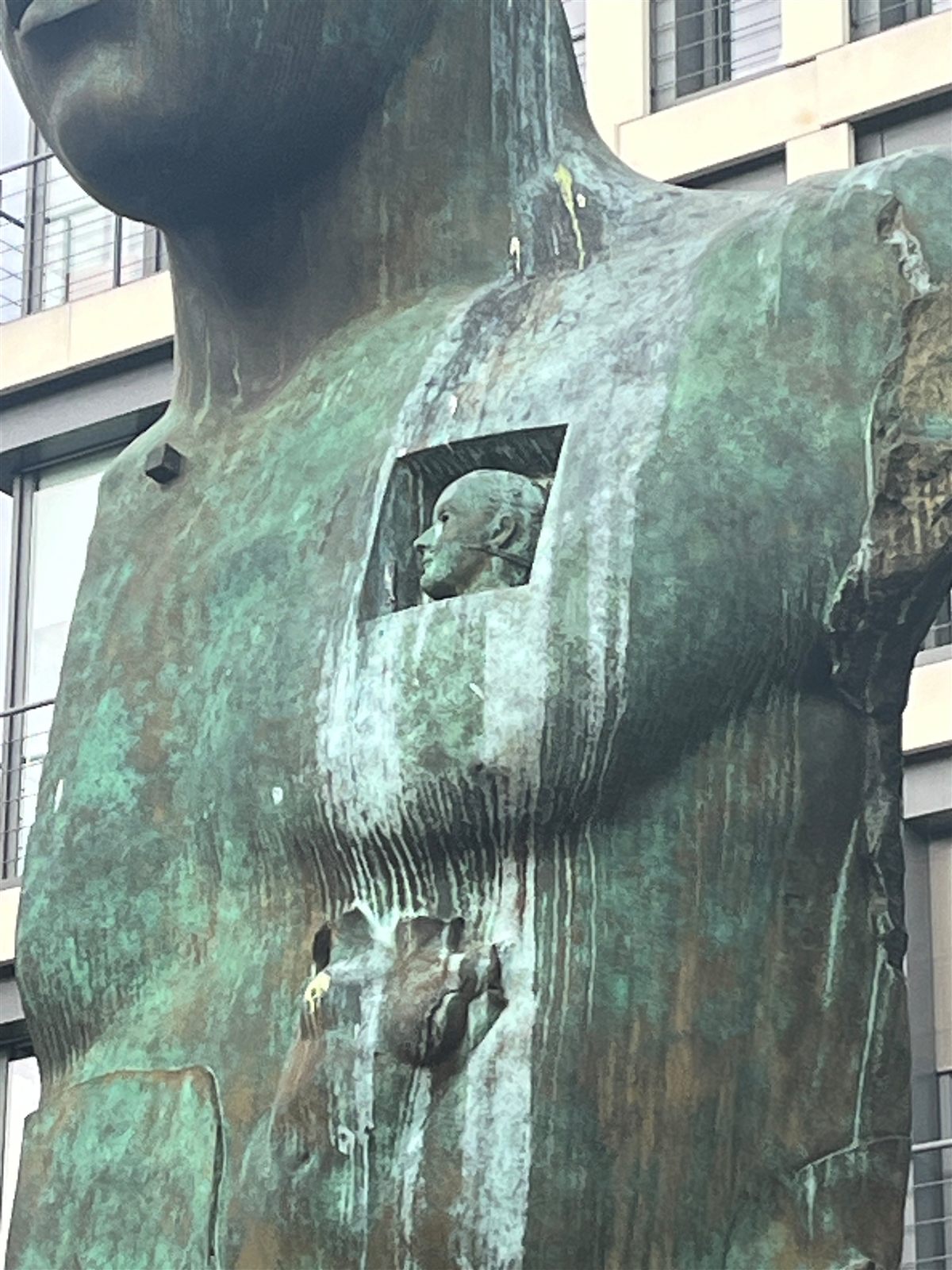 Grande Toscano detail — Igor Mitoraj