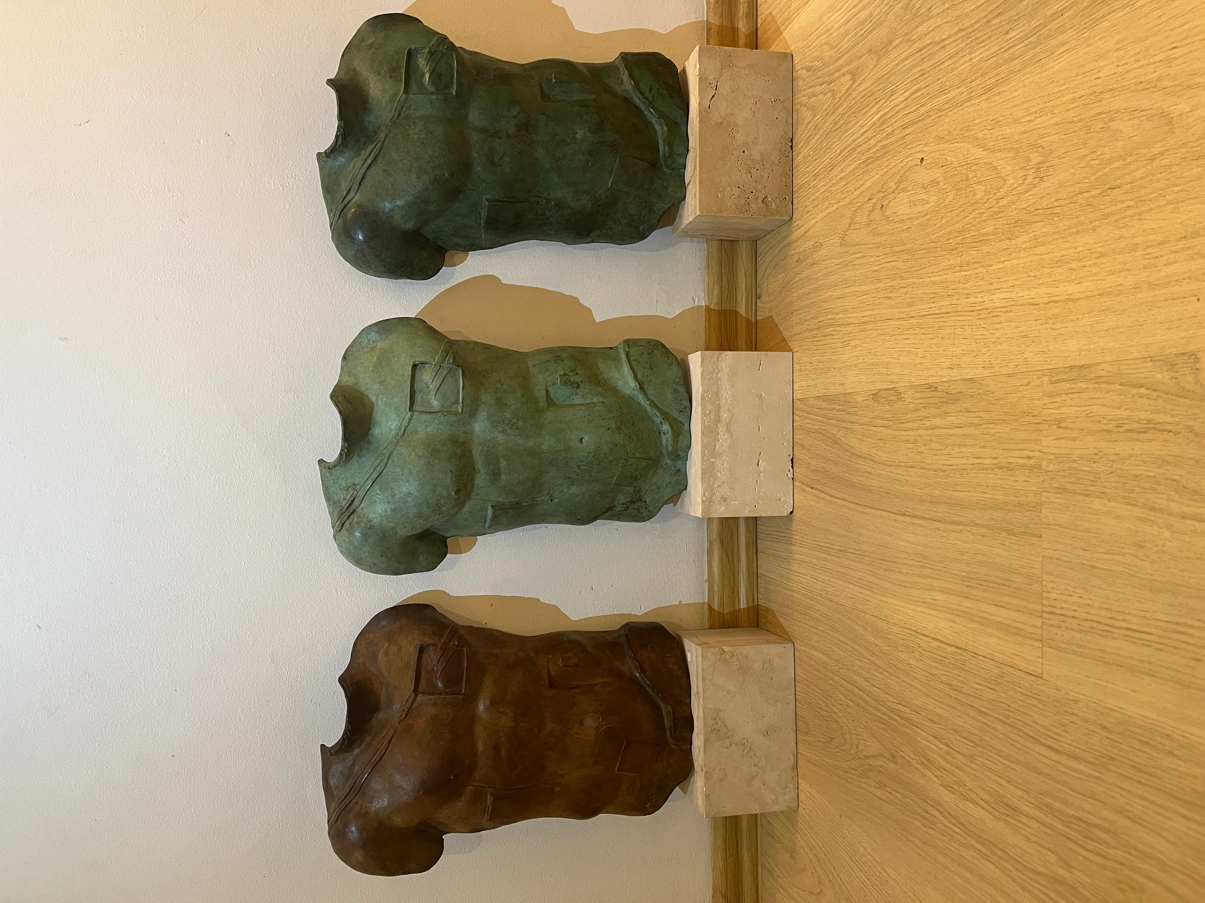 Persée (1988) three bronzes brown and green patina — Igor Mitoraj