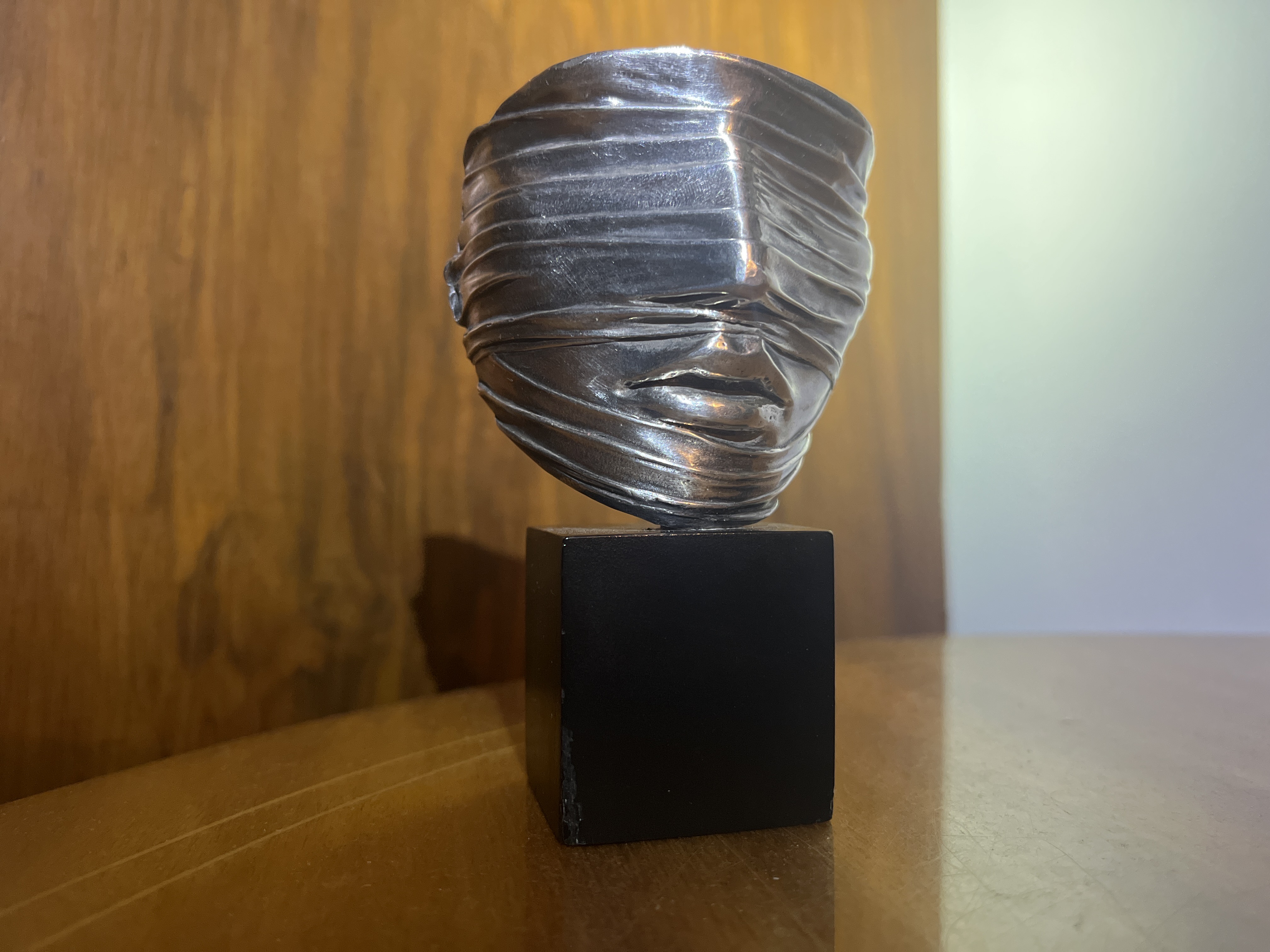 Visage Envoilé (Visage Bandé) — Igor Mitoraj