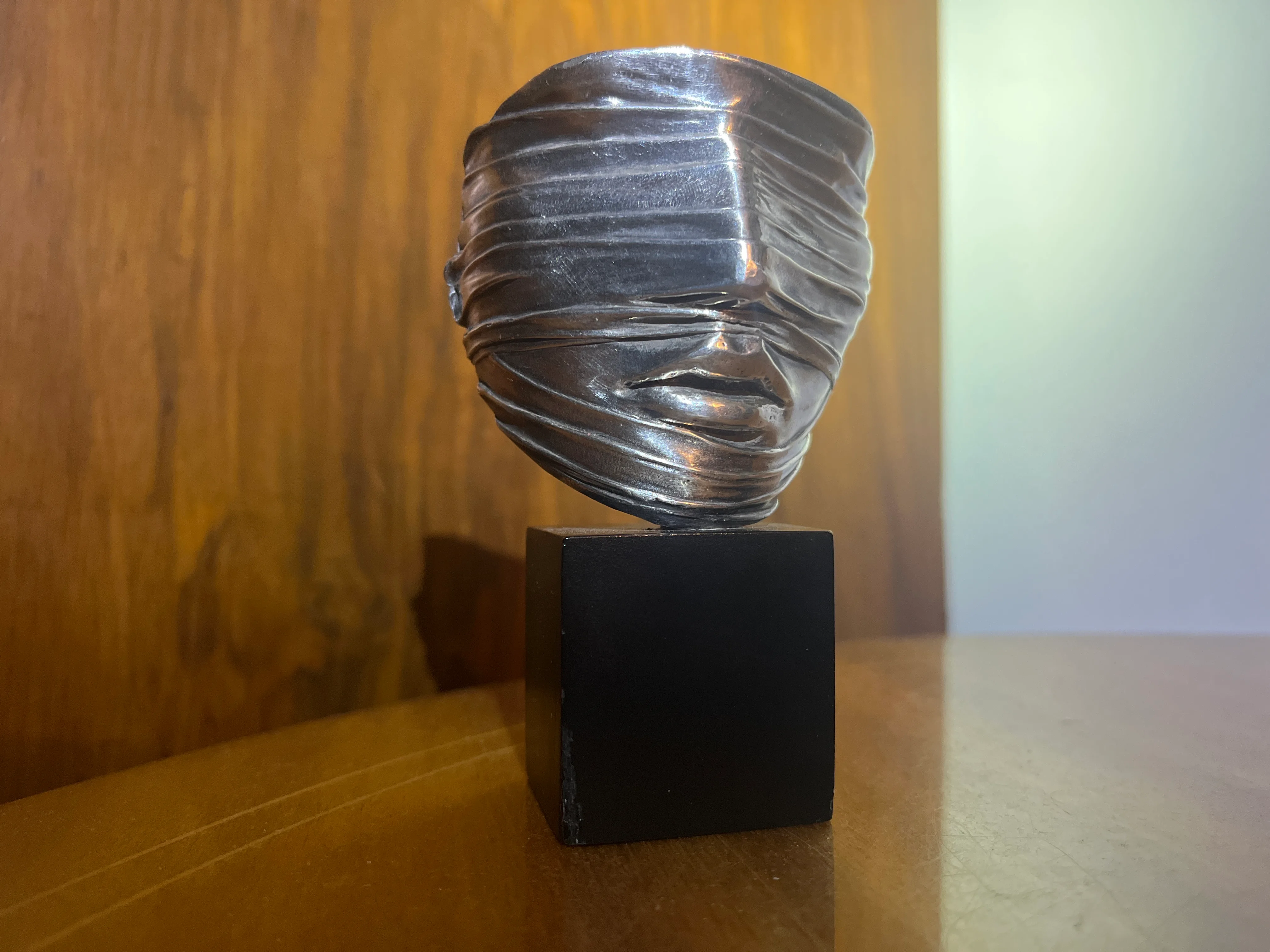 Visage Envoilé (Visage Bandé) — Igor Mitoraj