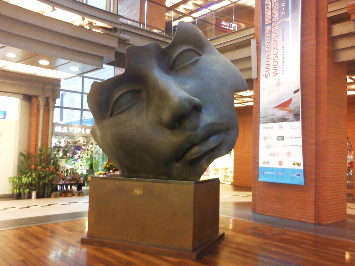 Tsuki-no-hikari by Igor Mitoraj at Stary Browar, Poznań